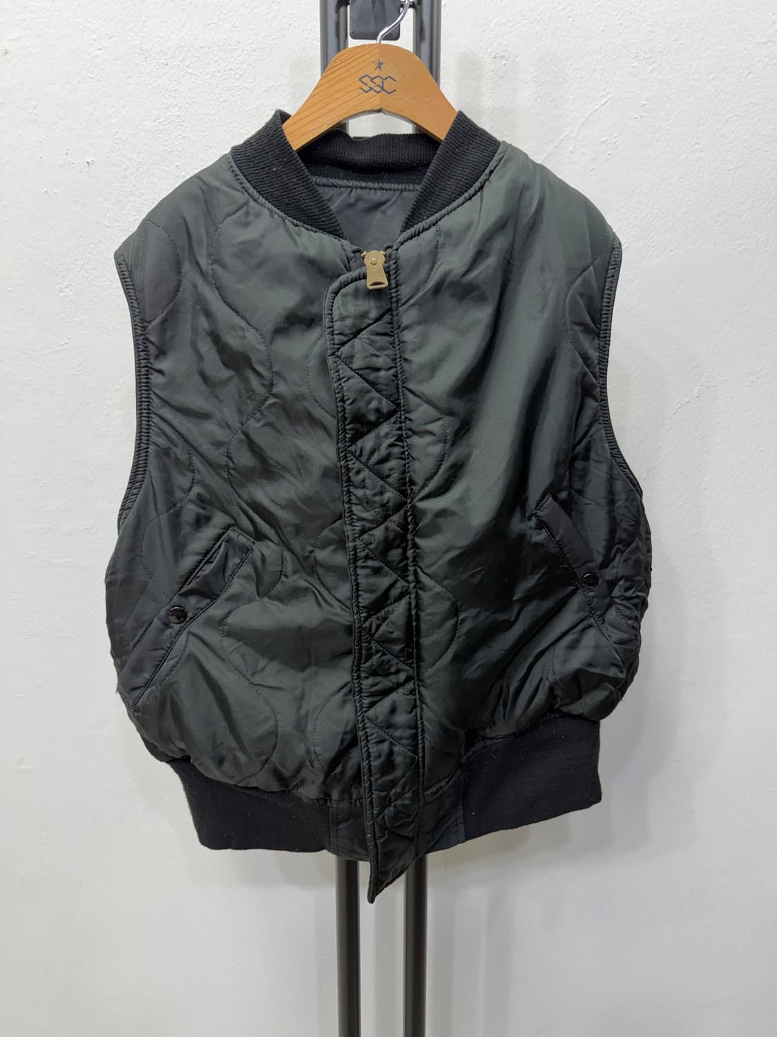 정품) 알파인더스트리 리버시블 양면 MA-1 조끼 L 상품이미지6