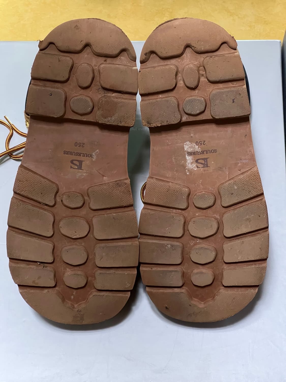 쏘유레슈어 벨루가 카멜 250 사이즈 상품이미지8