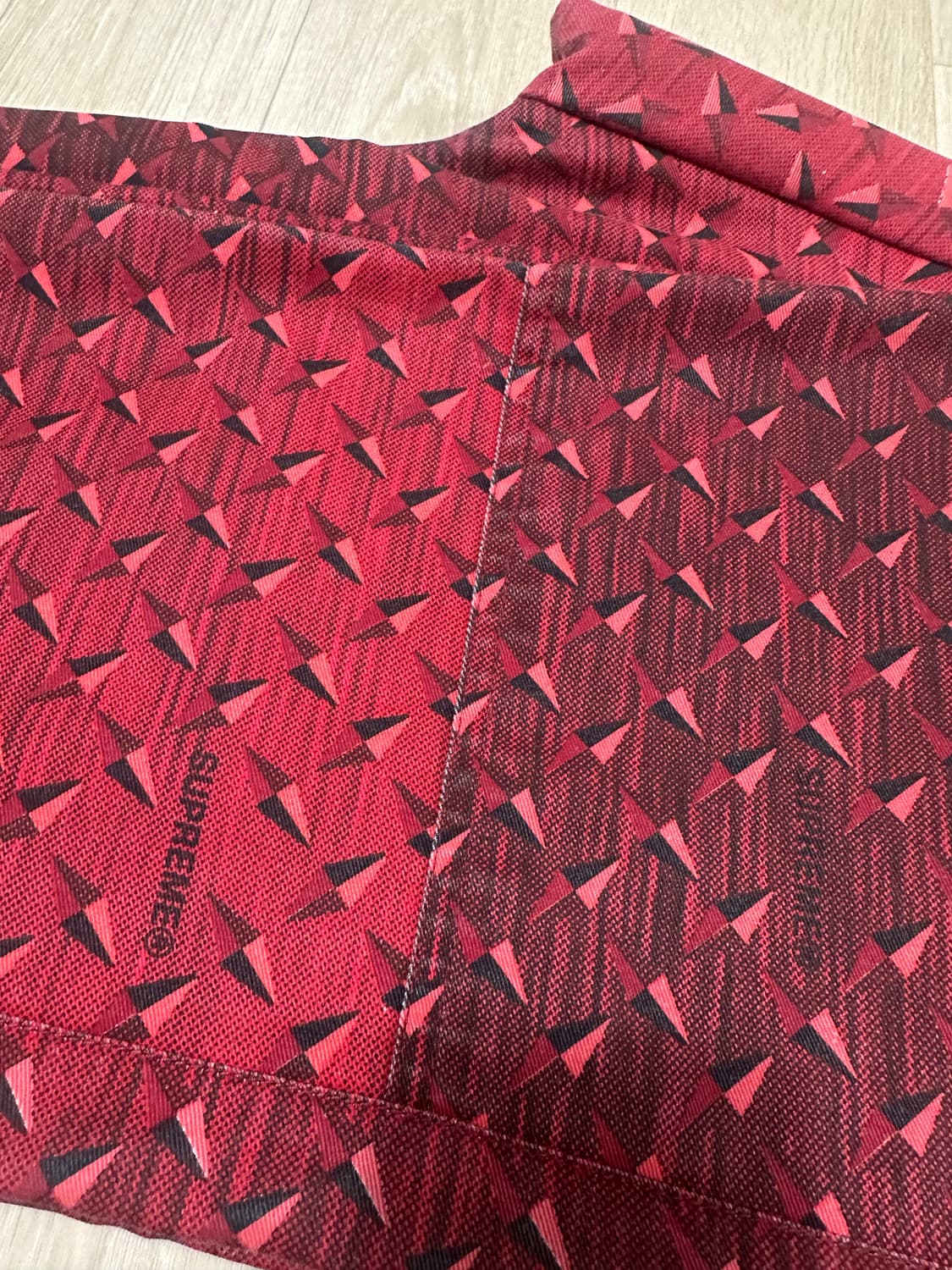 [34] 슈프림 마름모 패턴 팬츠 레드 색상 상품이미지3