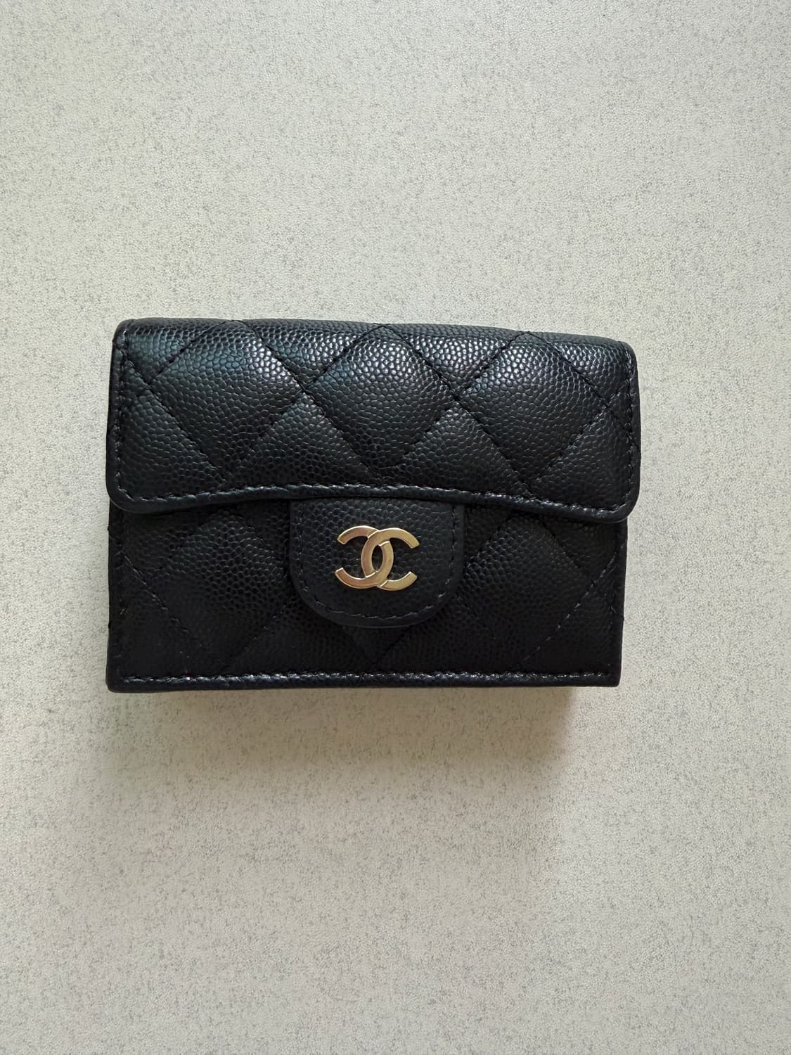 샤넬 캐비어 스몰플랩 반지갑 상품이미지2