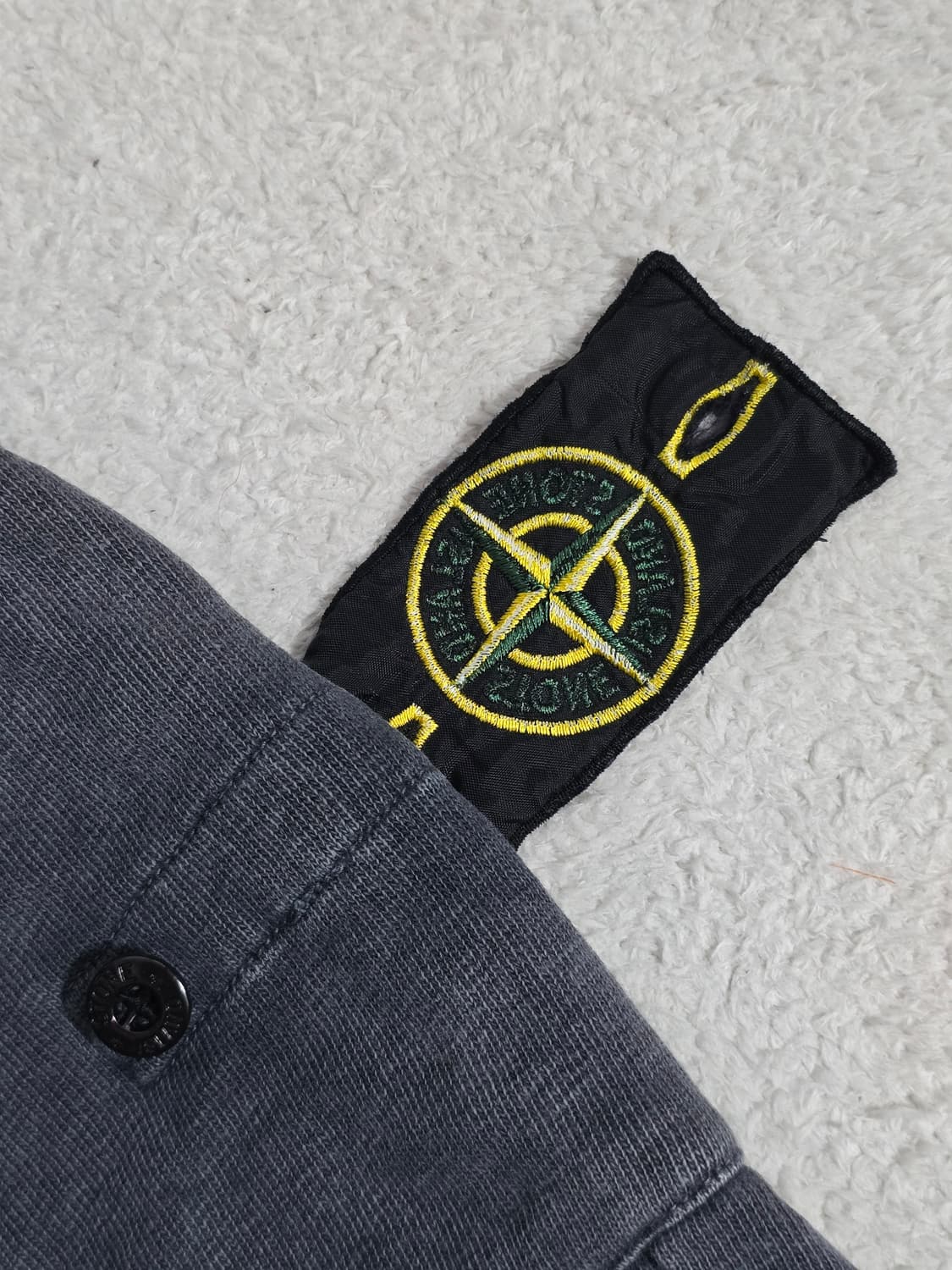 STONE ISLAND 스톤아일랜드 와펜 워싱 반바지 그레이 S 상품이미지3