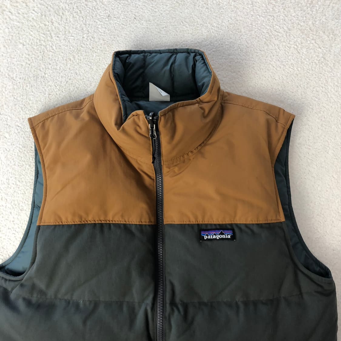 파타고니아 리버시블 패딩조끼 상품이미지4