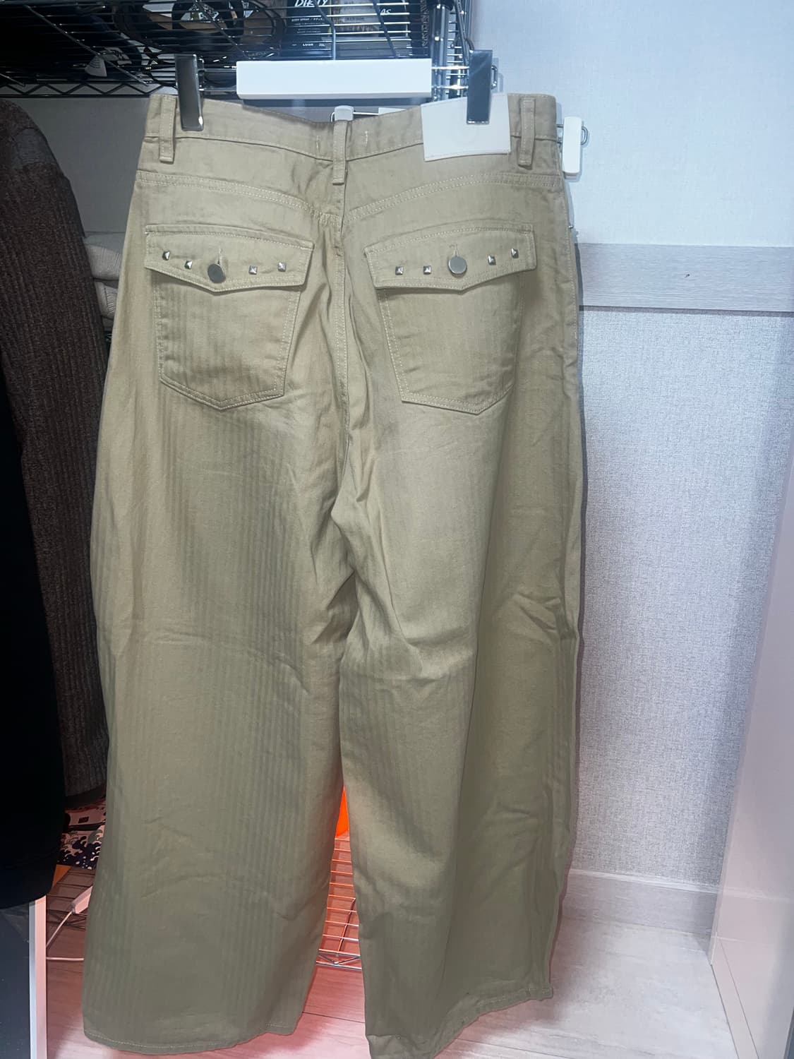 런츠 백포켓 스터드 팬츠 새상품 상품이미지2