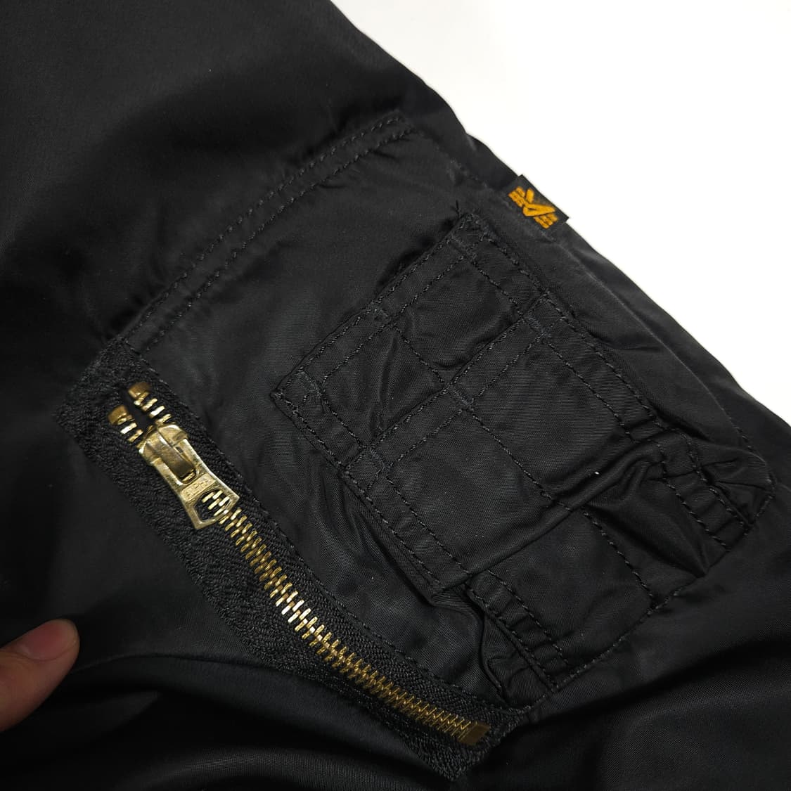 알파인더스트리 블러드칫 양면 항공점퍼  상품이미지4