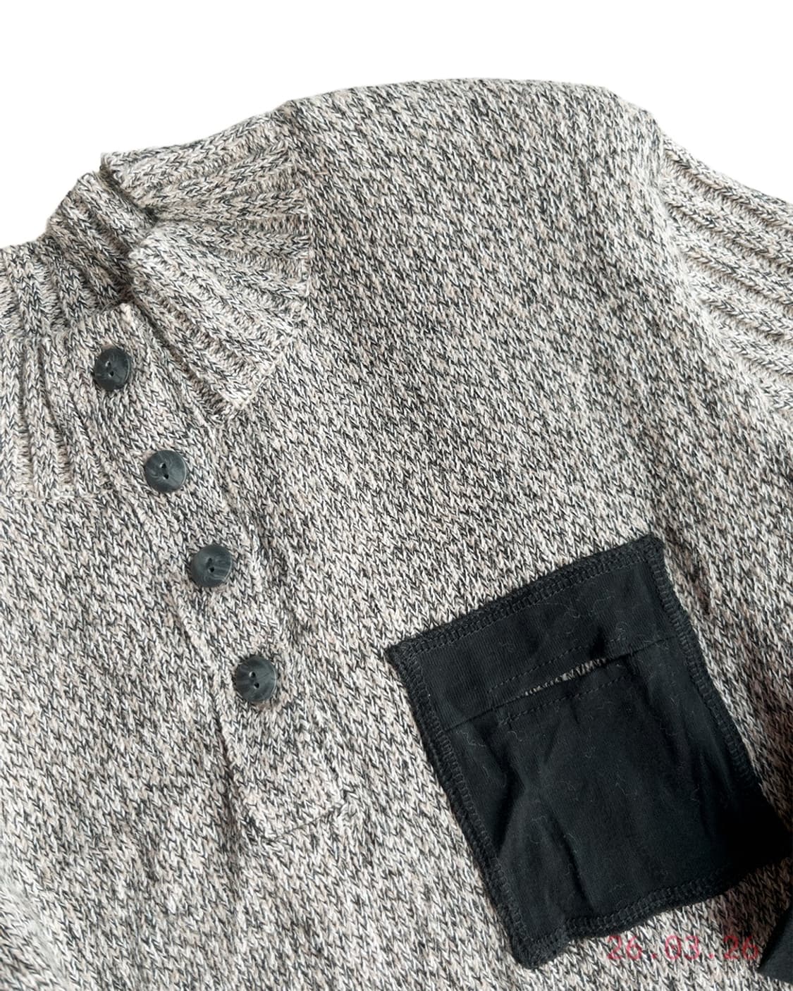 Textured Knit Henley 헨리넥 버튼 니트 상품이미지3