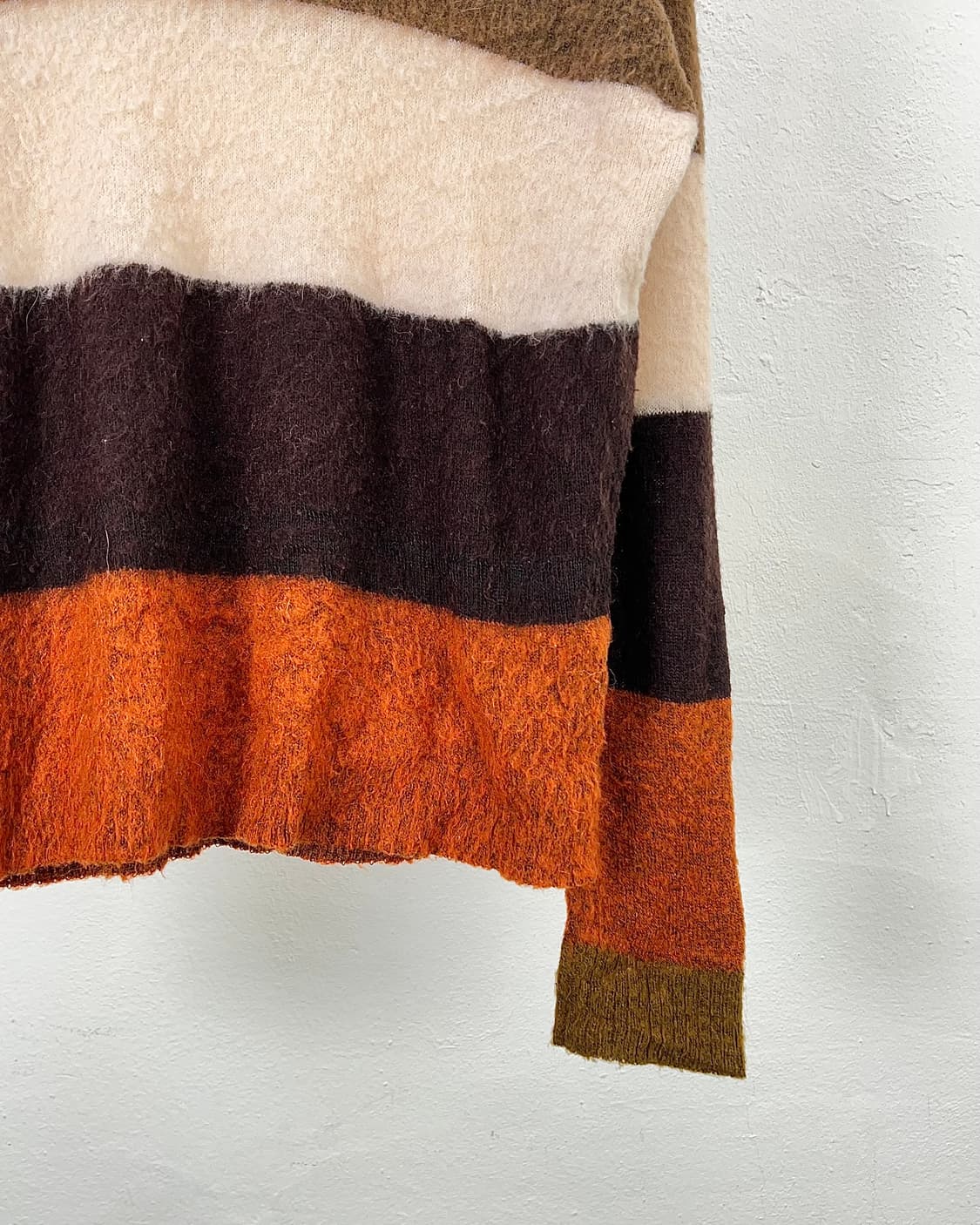 아크네 스튜디오 모헤어 브러쉬 니트 스웨터 상품이미지5