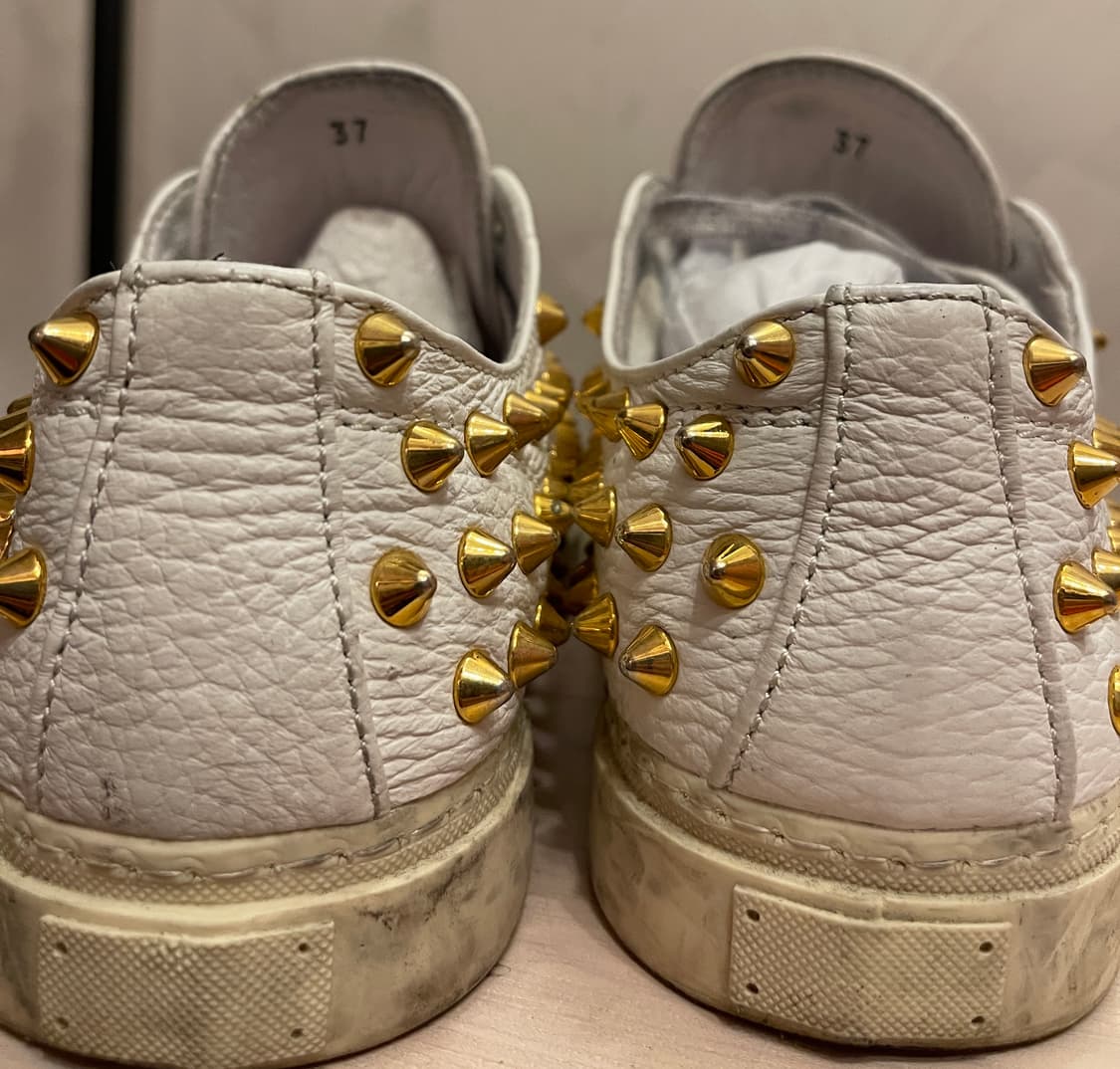 젠치 GIENCHI 메탈 스터드 스니커즈 37/240 상품이미지5