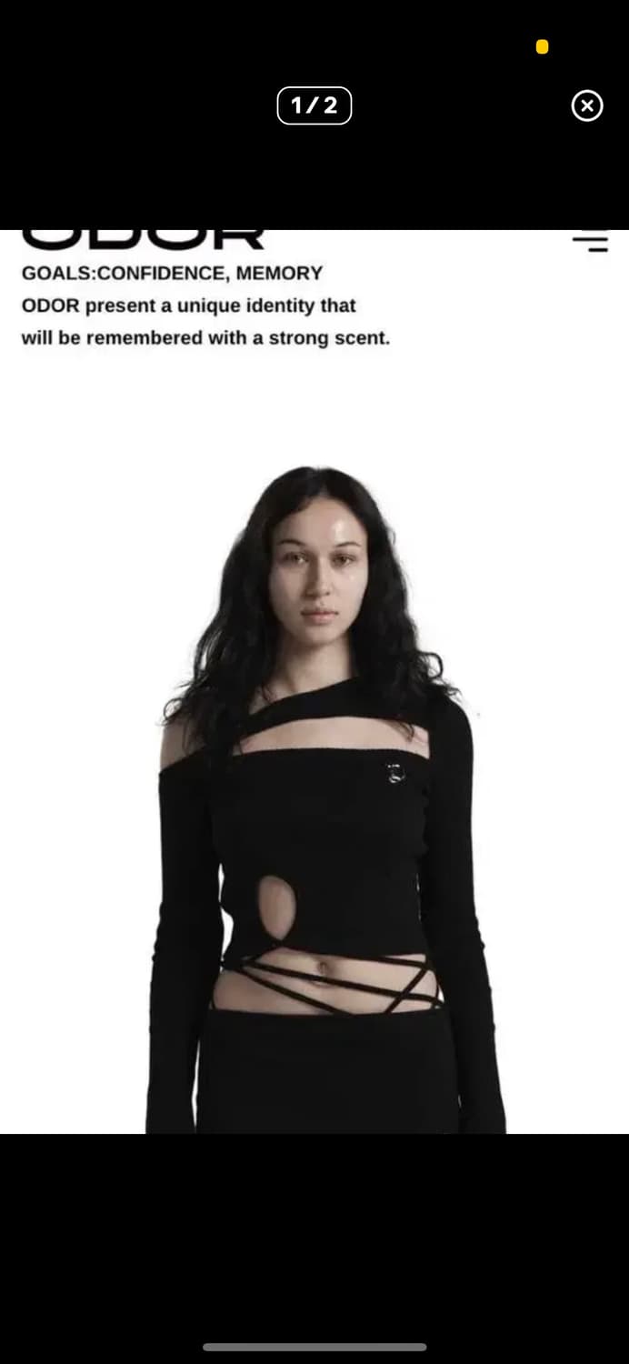 오도어 홀 슬릿 탑 티셔츠 니트 블랙 상품이미지1