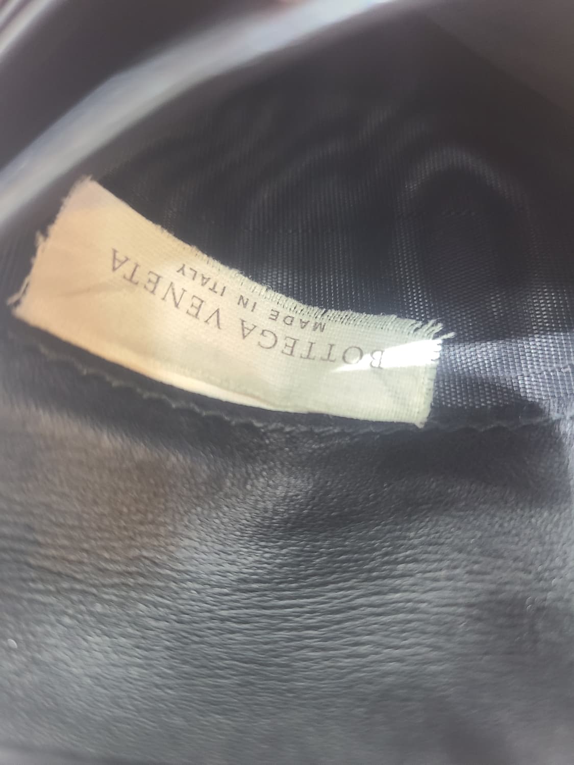 보테가 베네타 남성 반지갑 블랙 상품이미지5