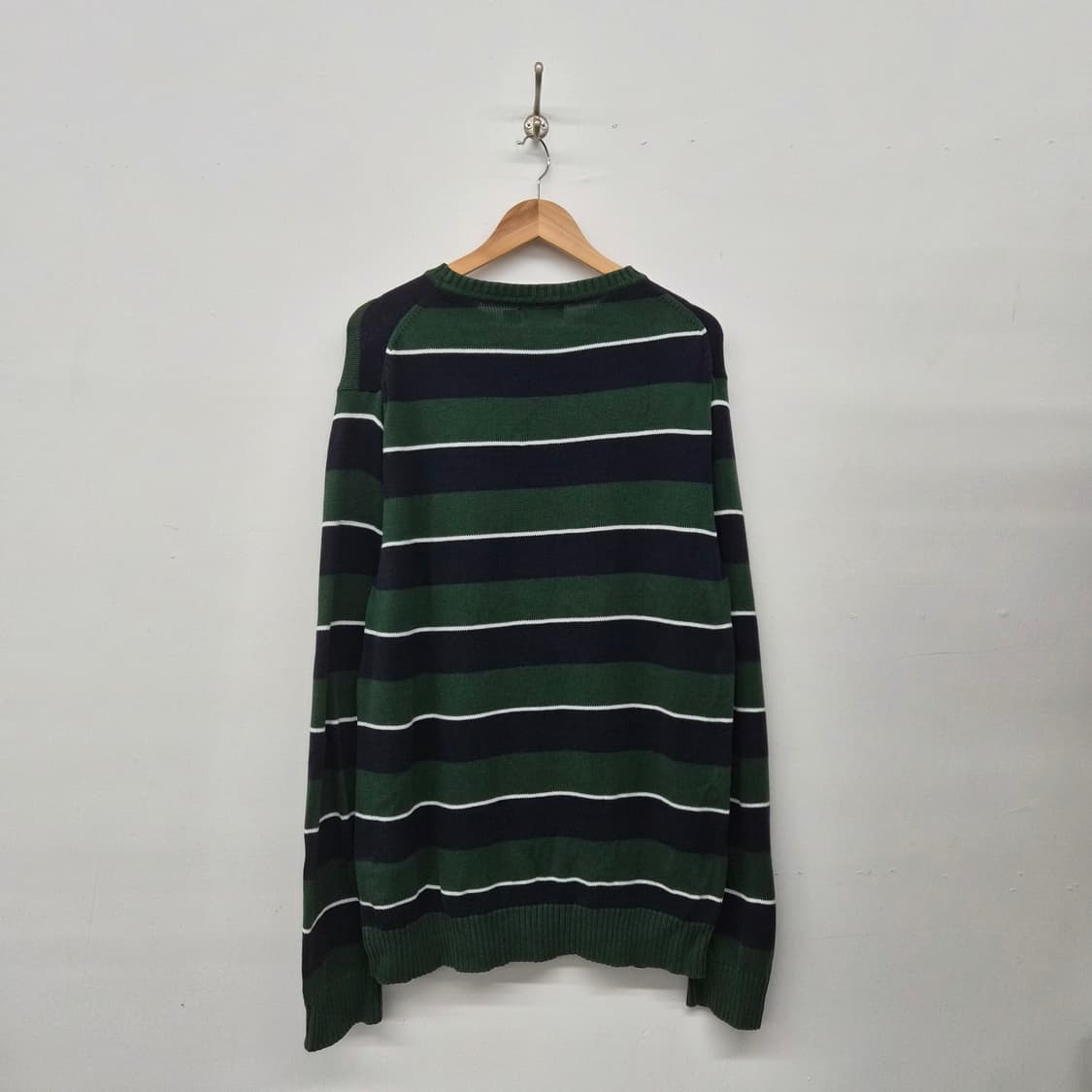 노티카 그린/네이비 블루스트라이프 그루넥 스웨터 남성 L 상품이미지5
