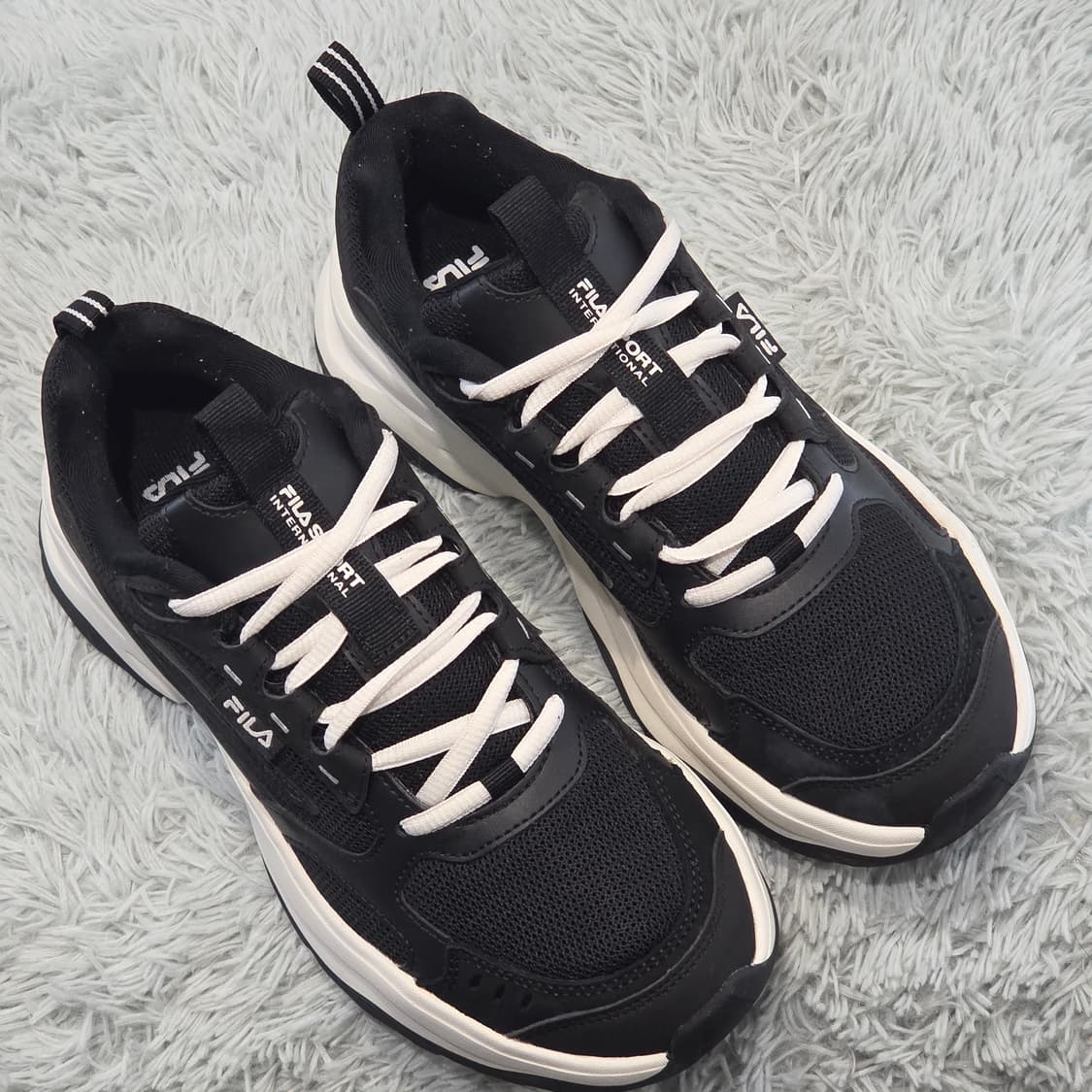 6q-27:휠라 레이 트레이서 블랙 화이트 (25cm) 상품이미지5