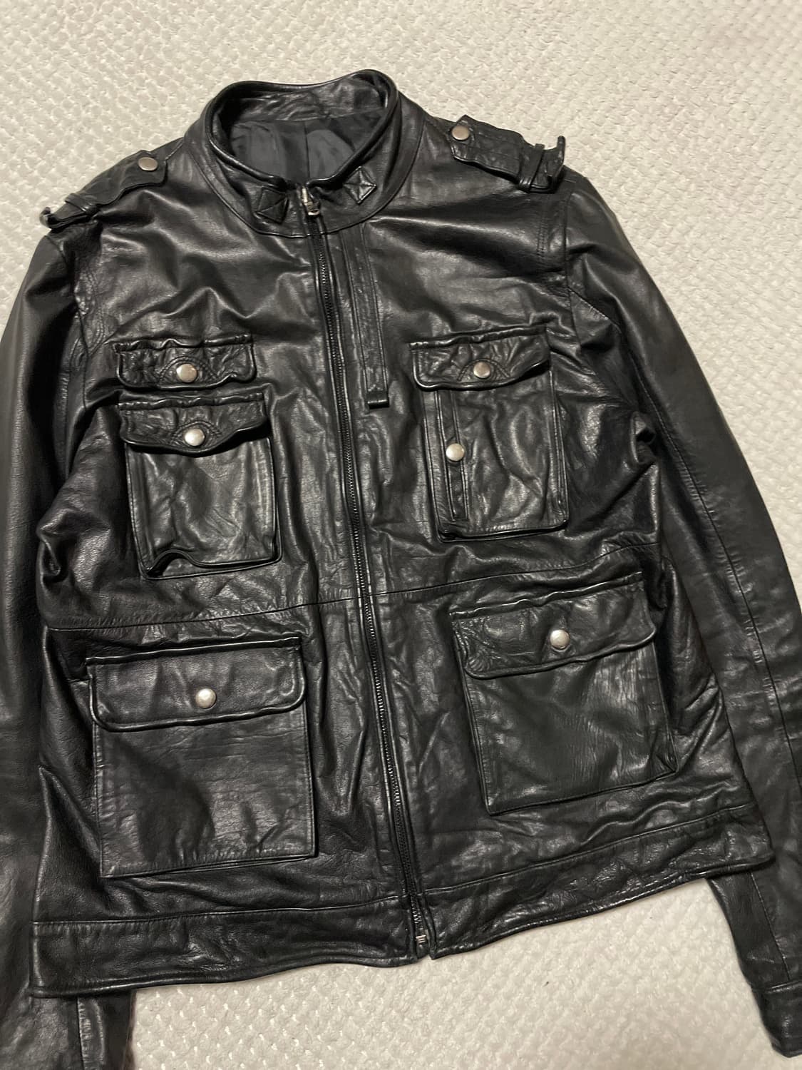 웨스턴 무드 램스킨 양가죽 절개 포켓 레더 자켓 상품이미지6