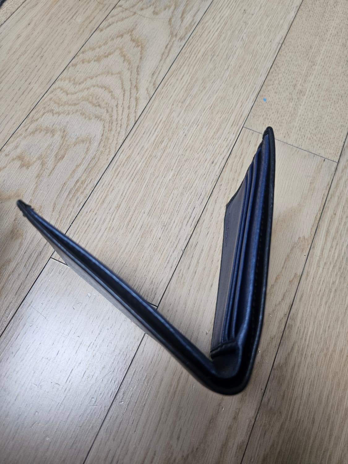 페라가모 정품 남성반지갑 상품이미지4