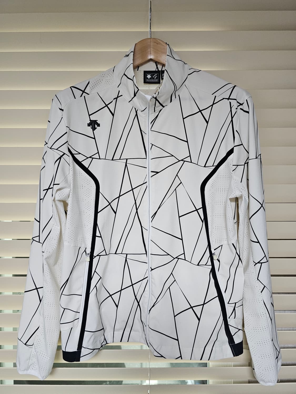 데상트 골프 패턴 집업자켓 100(L) 상품이미지1