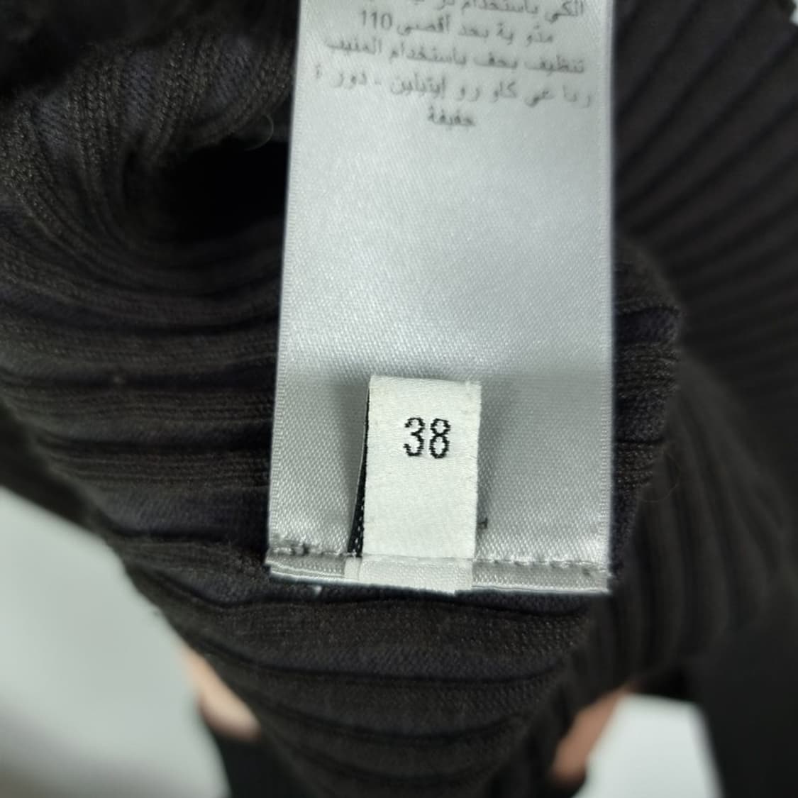 [보테가베네타] 슬림핏 골지 카라 니트 원피스 P01490 상품이미지8