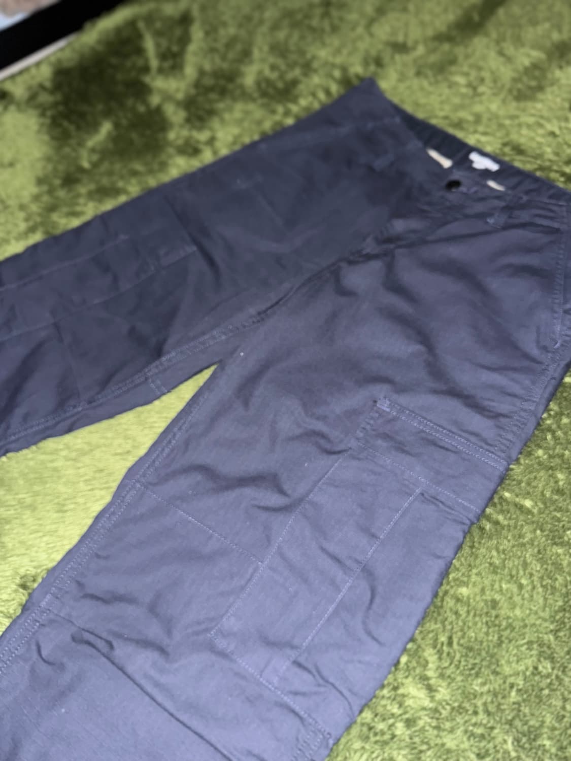 [30X32] 칼하트 WIP 루즈 핏 립스탑 카고 팬츠 네이비 상품이미지4