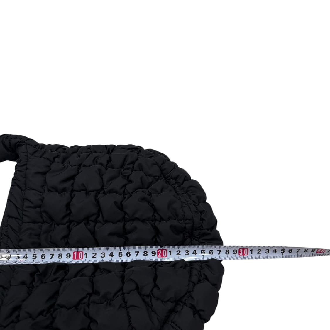 COS 코스 퀄티드 구름 미니백 가방 블랙 상품이미지6