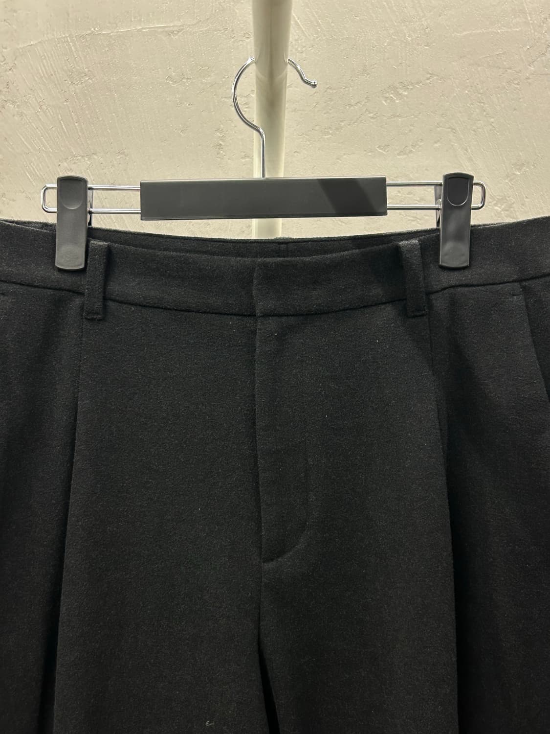 유니클로 협업 CDC 블랙 와이드 팬츠 상품이미지4