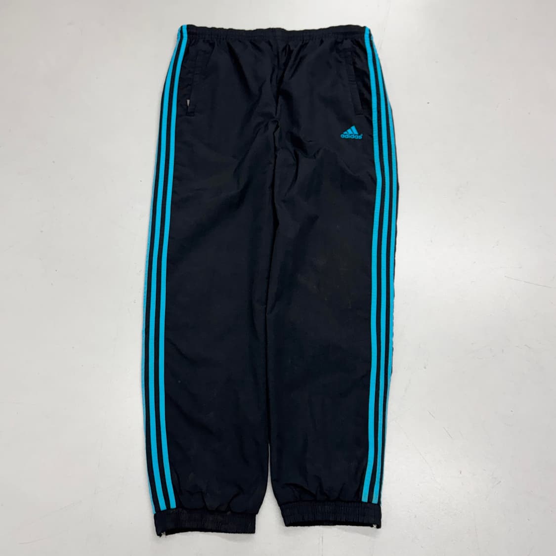 아디다스 90s 삼선 올드스쿨 검하 바람막이 트랙팬츠 상품이미지2