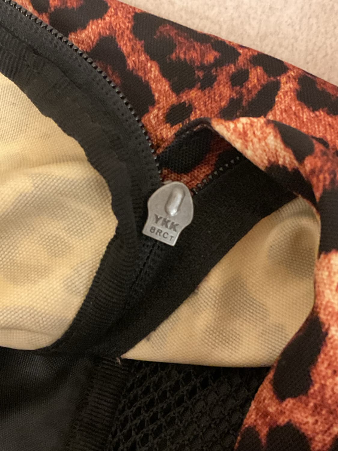 이스트팩 레오파드 호피무늬 백팩 상품이미지6