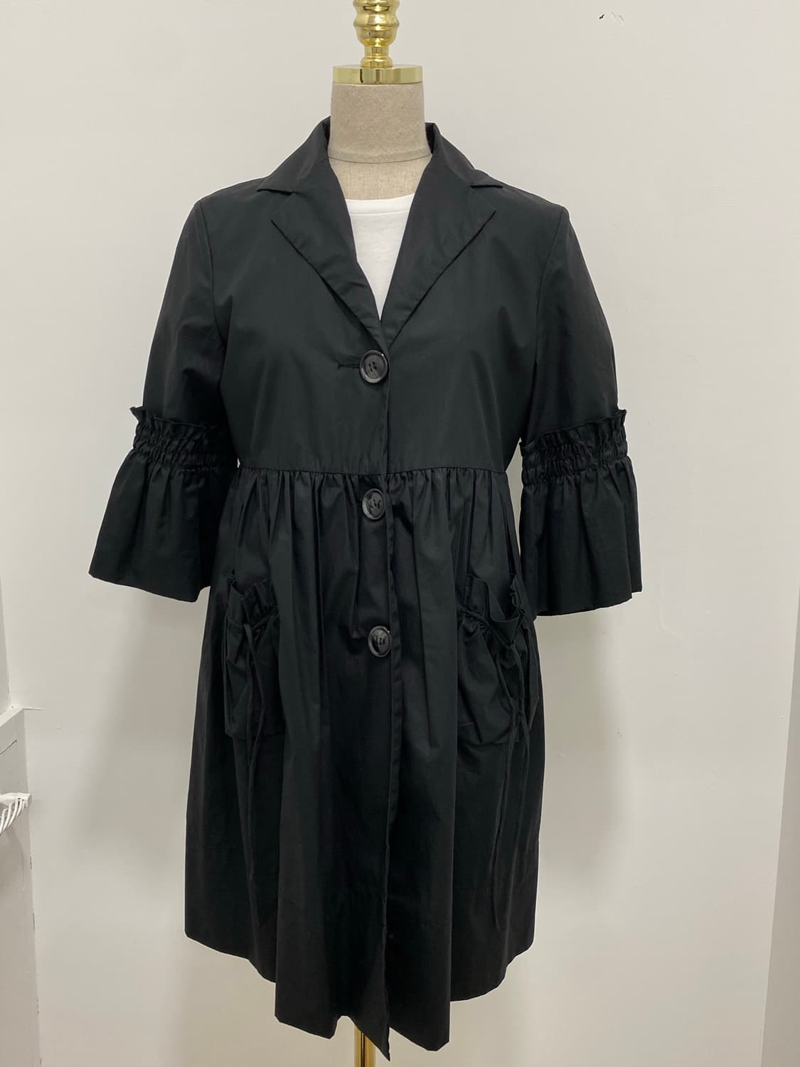 DKNY 블랙 프릴 자켓 상품이미지8