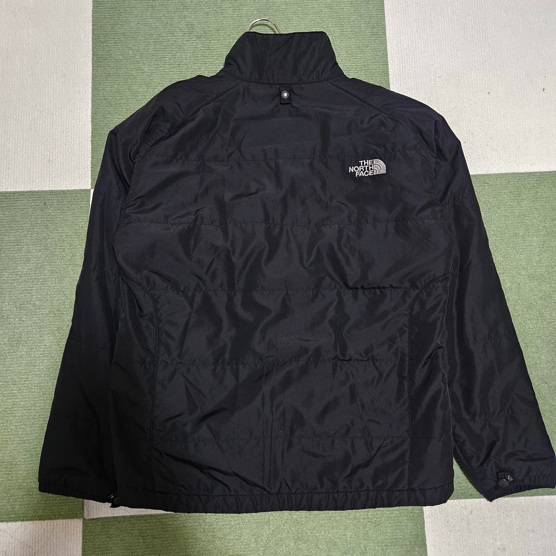 노스페이스 경량패딩 M 상품이미지3