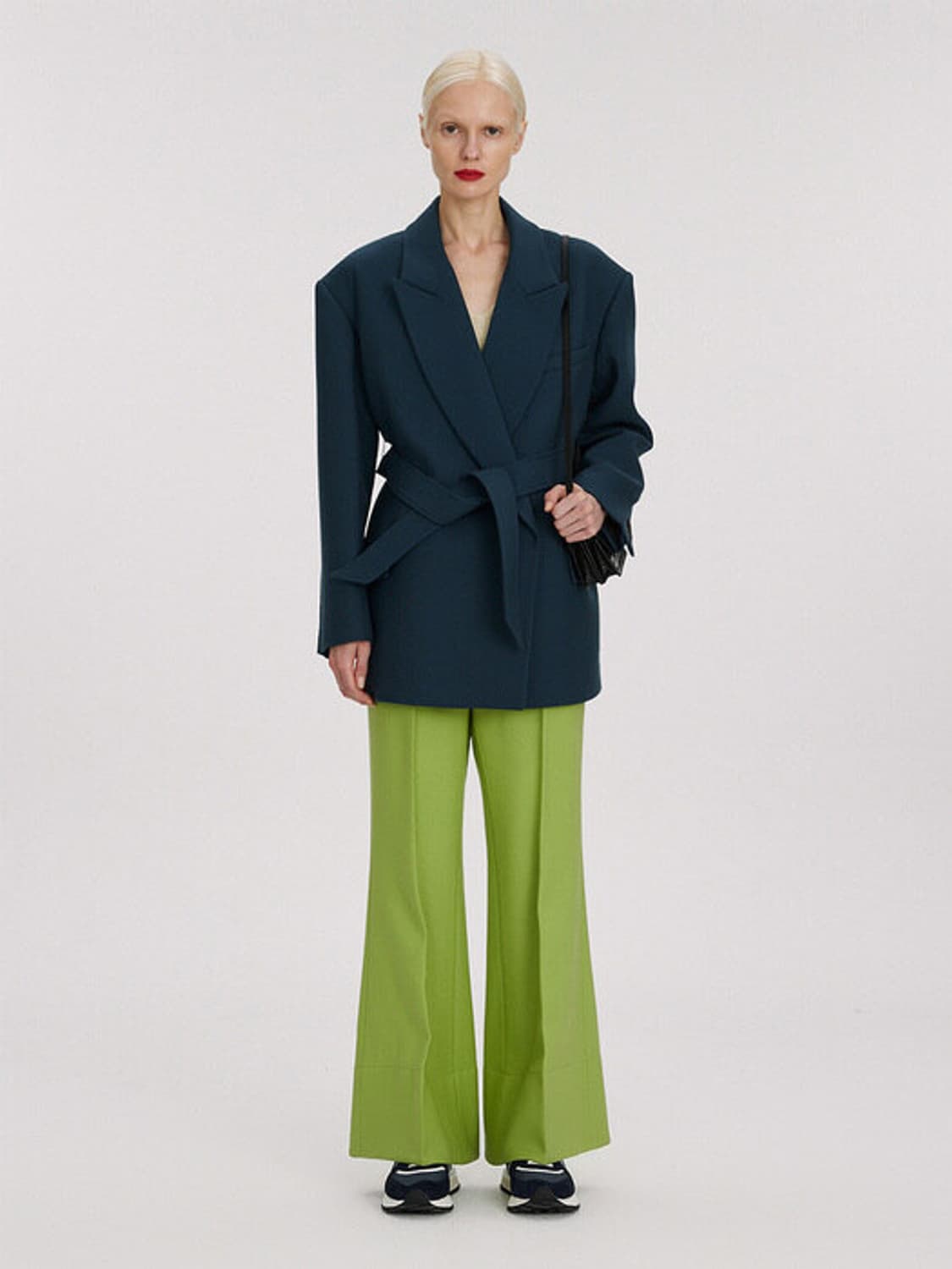 OVERSIZED HOURGLASS BELTED JACKET  상품이미지4