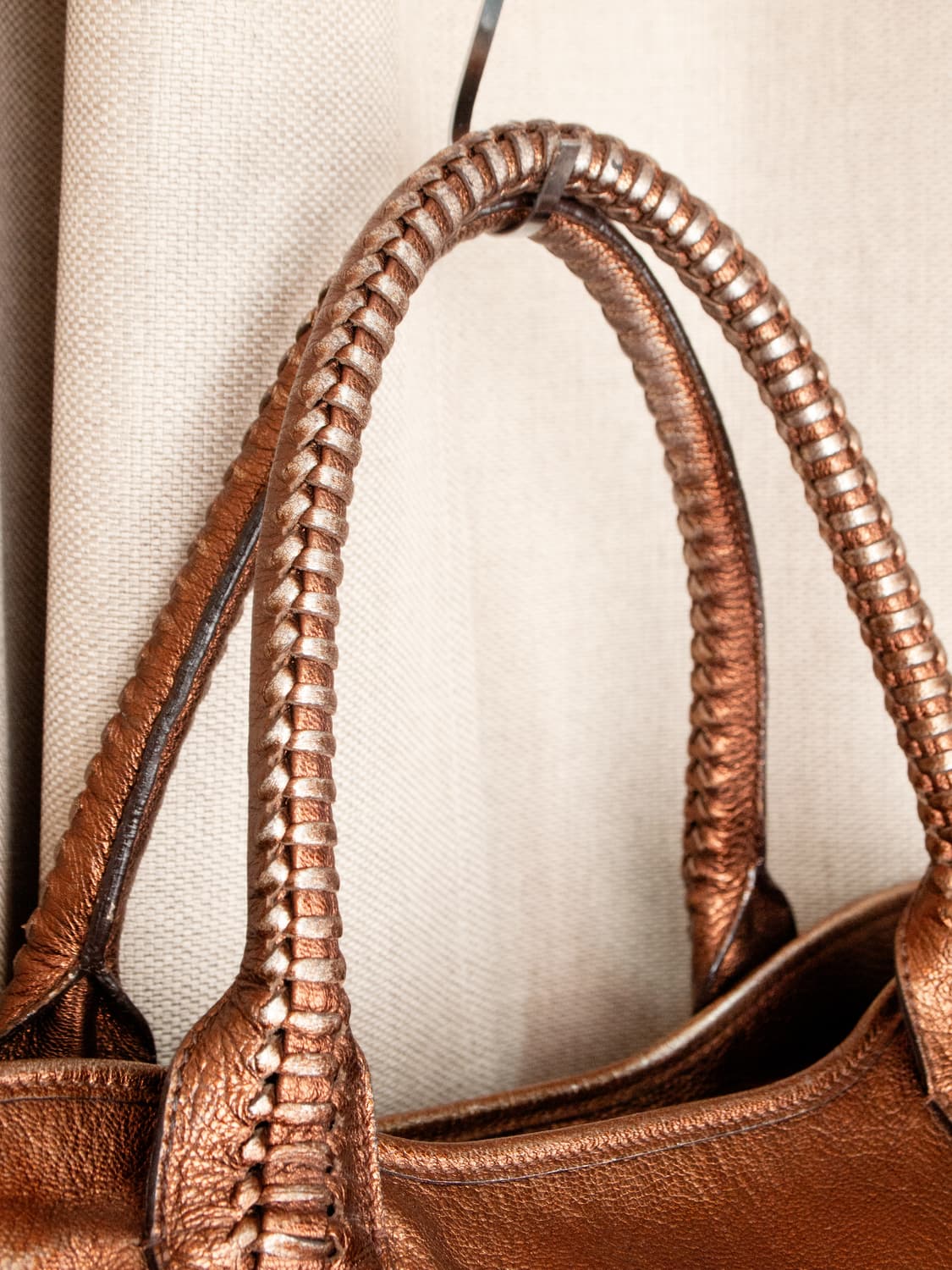 Metalic Bronze Leather Shoulder Bag 상품이미지7