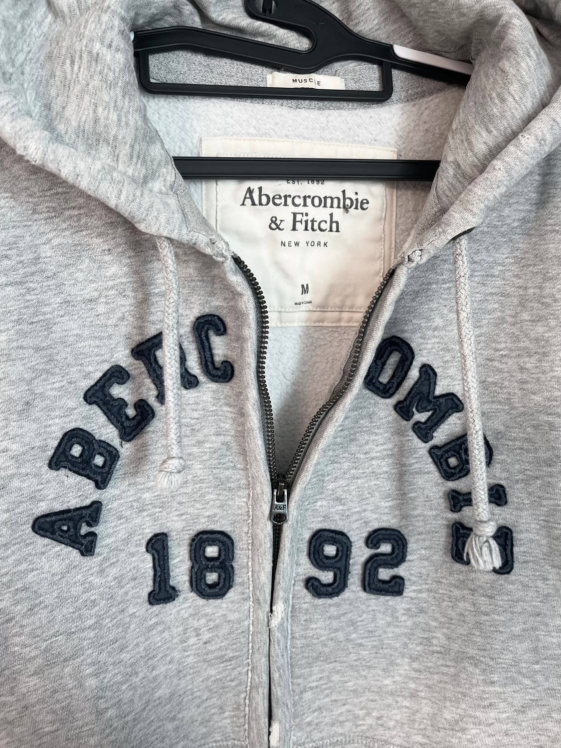 아베크롬비 스펠로고 후드집업 그레이 [M] 상품이미지4