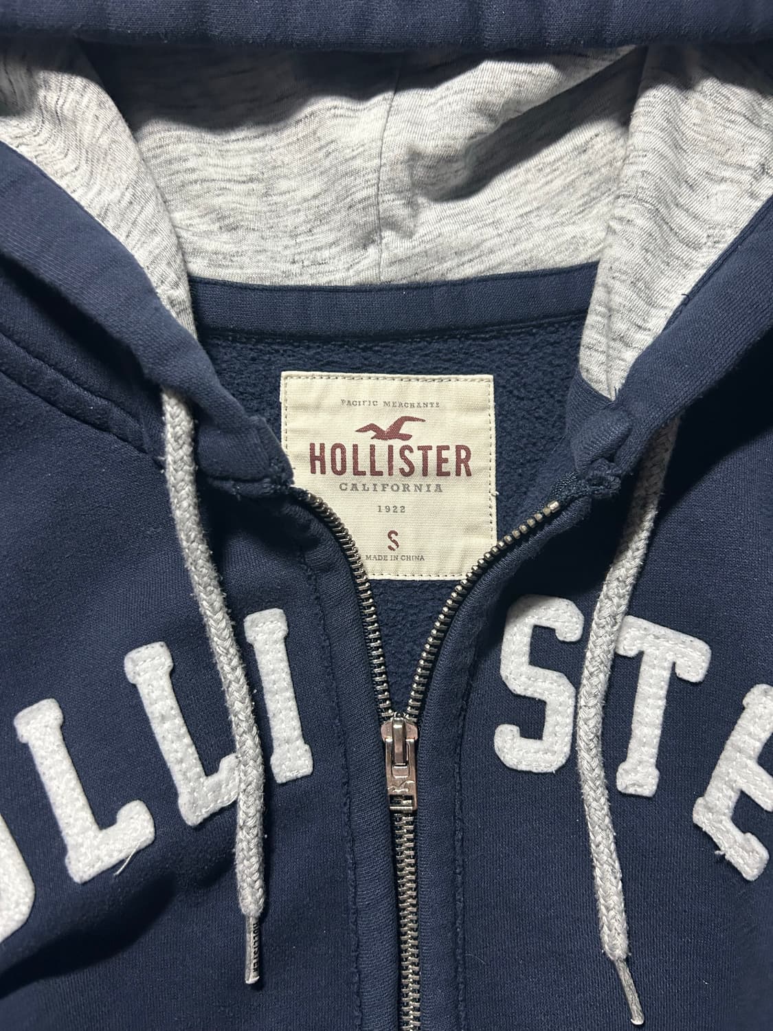 유일매물💙)홀리스터 네이비 후드집업 상품이미지2