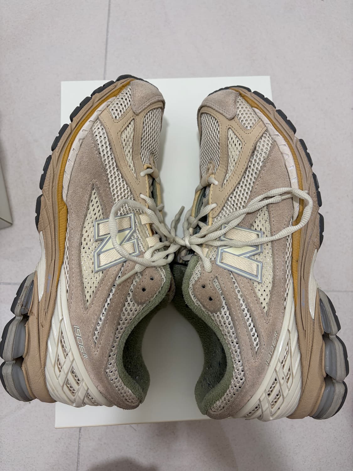 뉴발란스 x 오라리 1906R 본 화이트 11사이즈(290) 상품이미지6