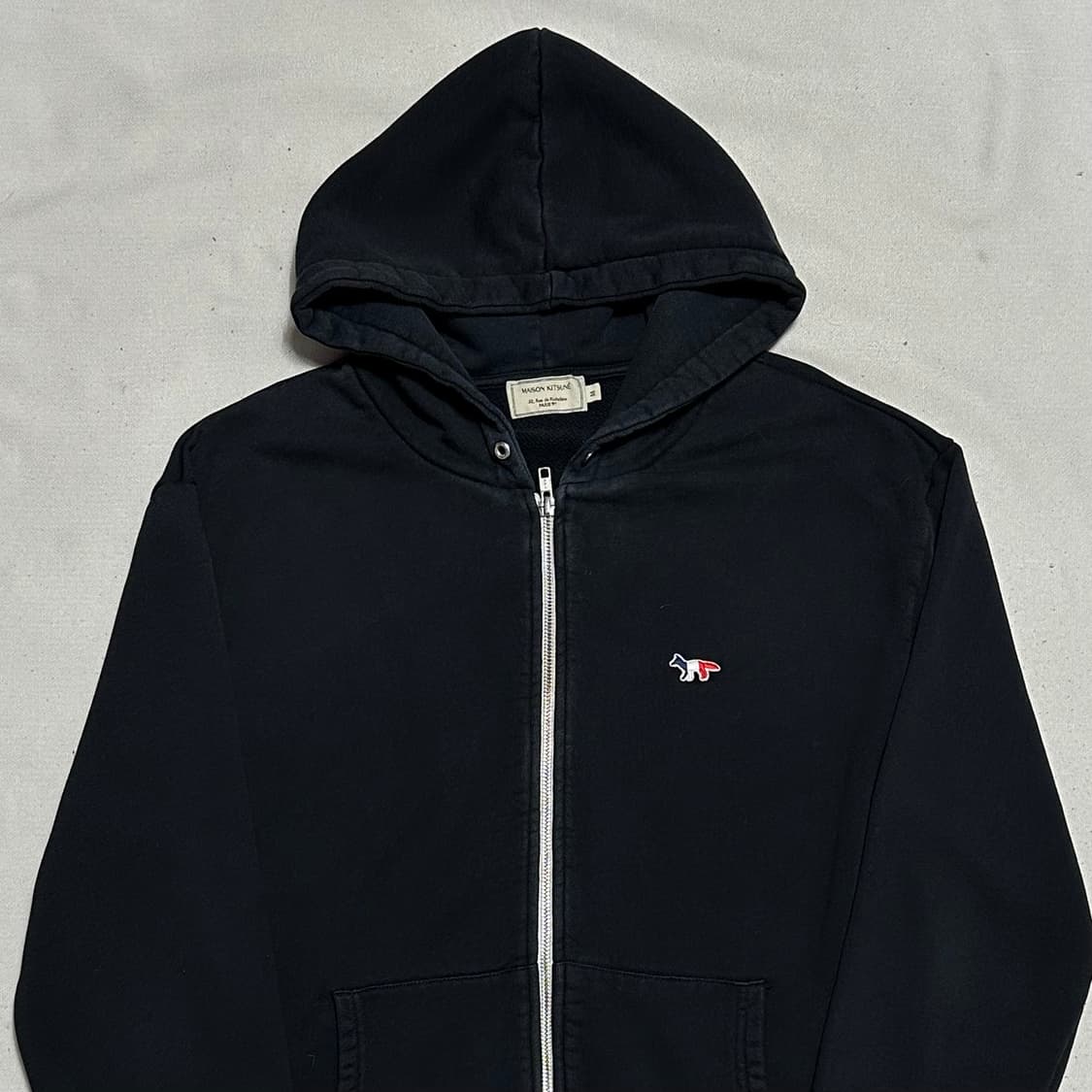 M 메종키츠네 트리컬러 폭스 블랙 후드집업 상품이미지1