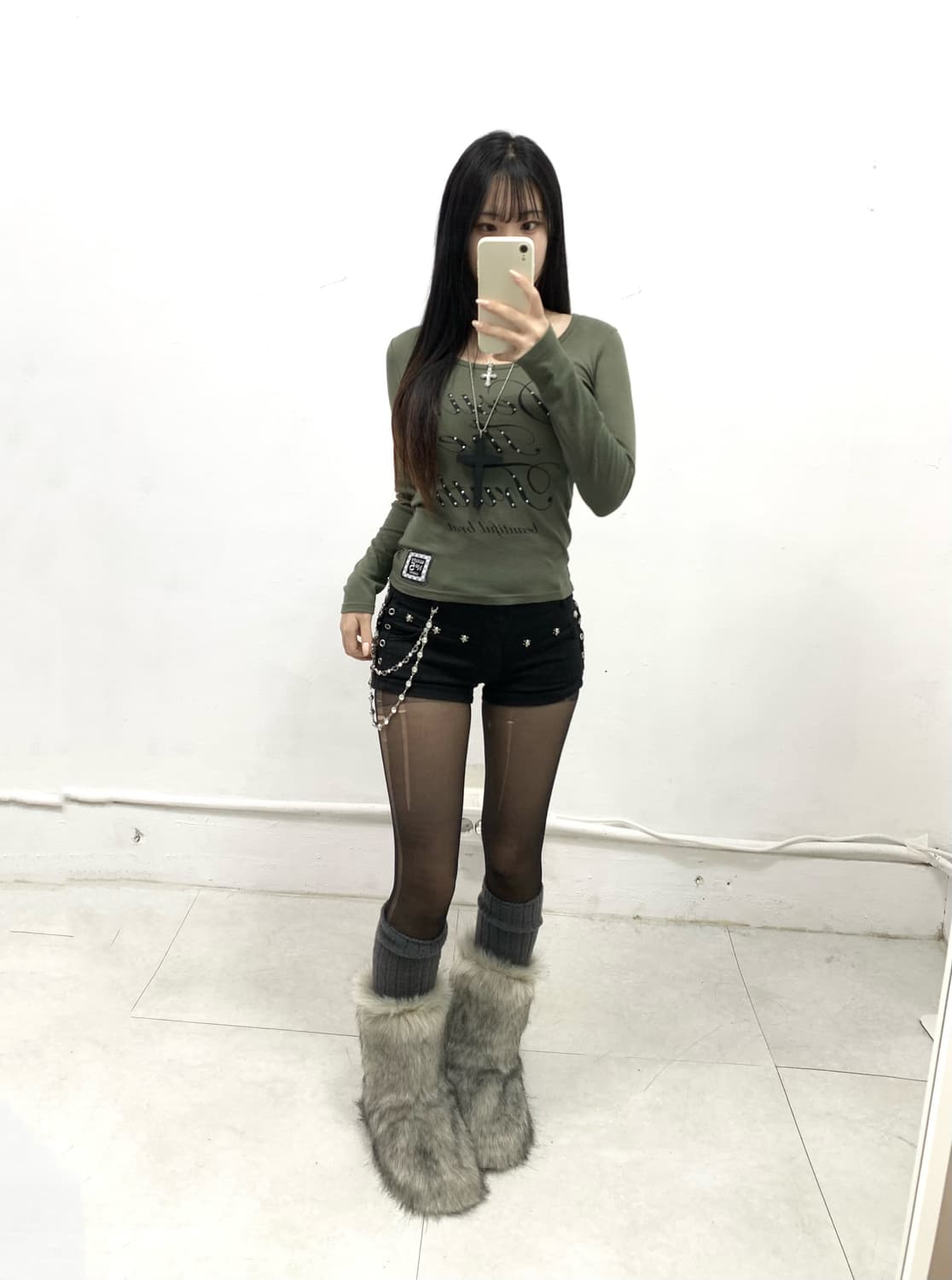 [IZIC] 카키 펑크 큐빅 롱슬리브 상품이미지2