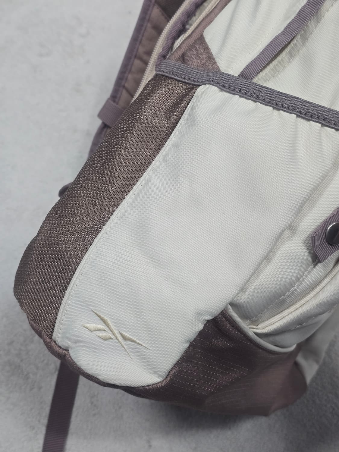 리복 빈티지 백팩 베이지  상품이미지4