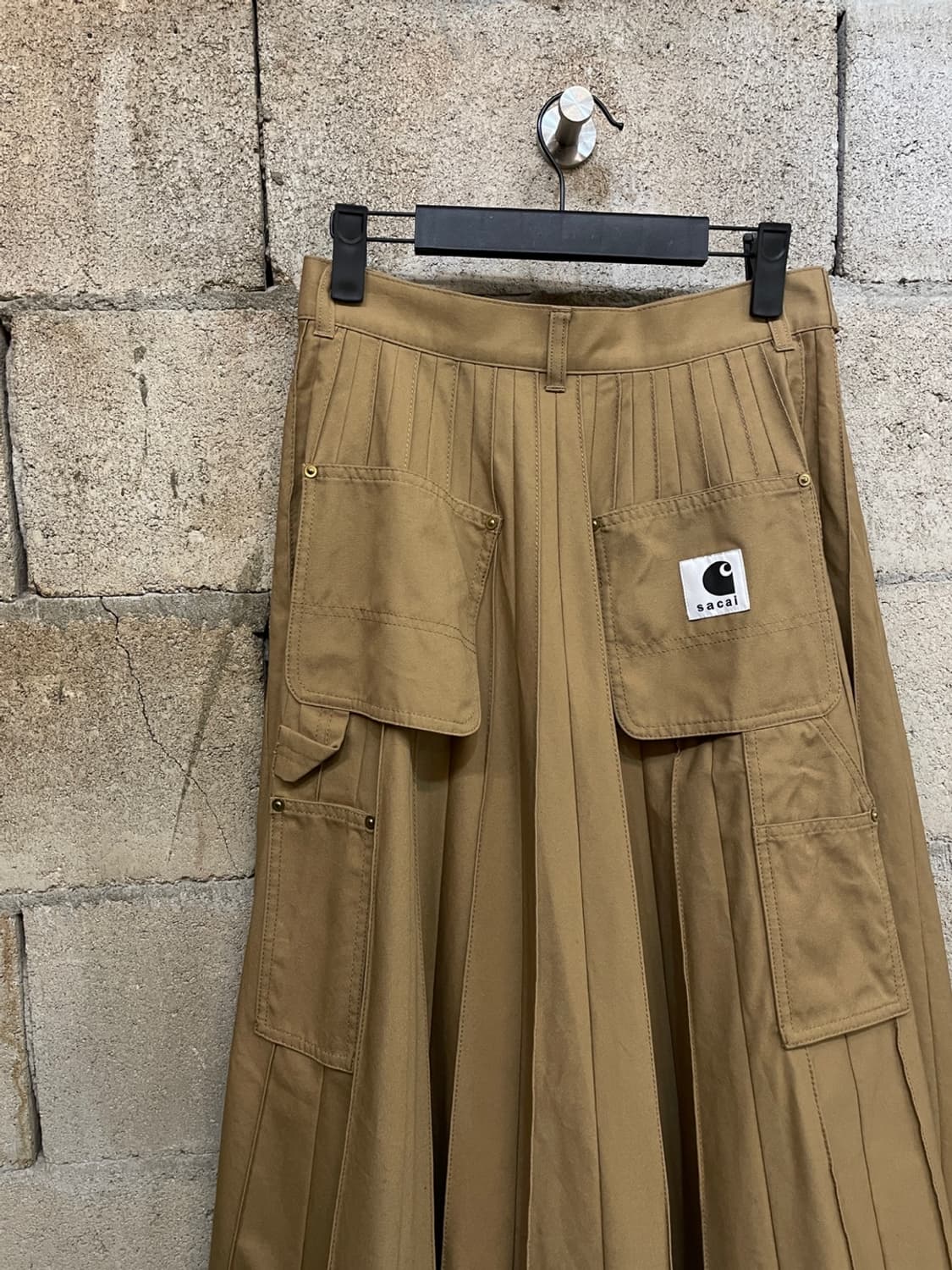 사카이 x 칼하트 플리츠 미디 스커트 상품이미지8