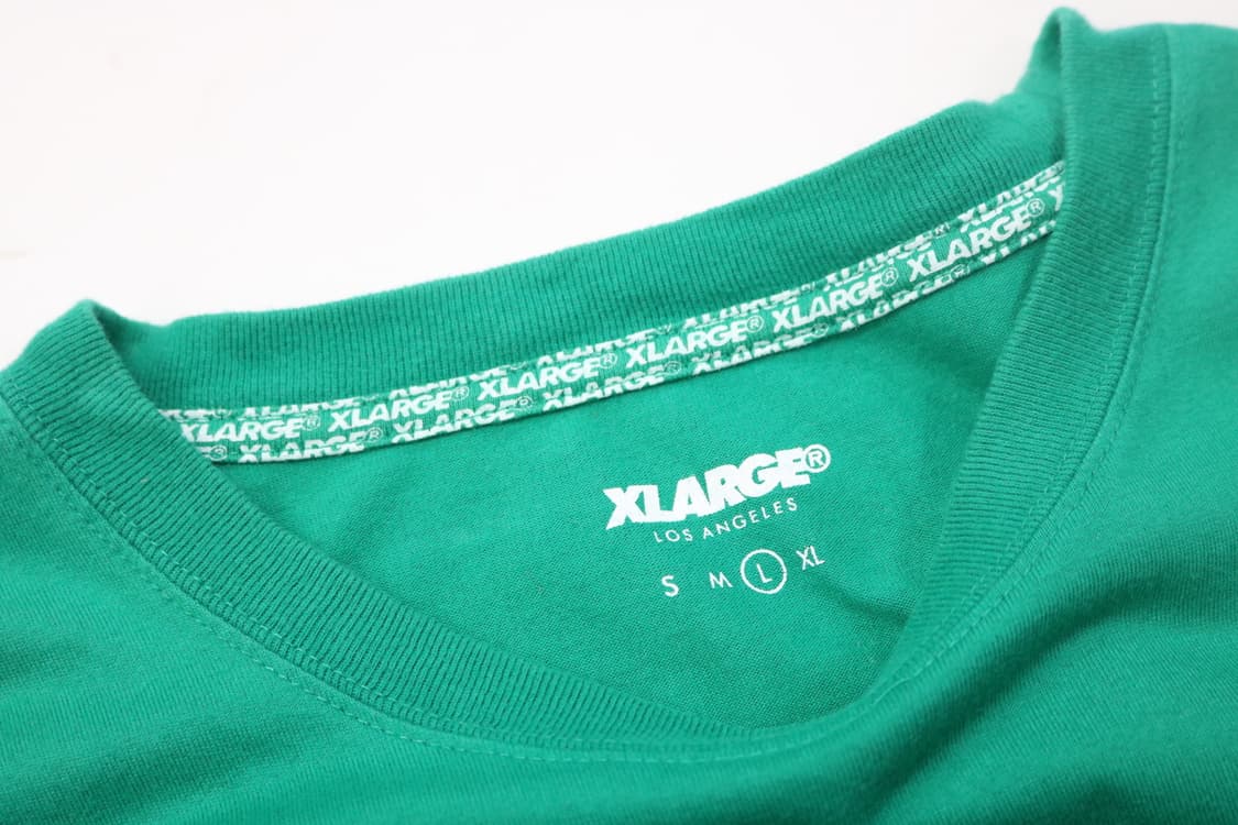 엑스라지 비비드 그린 핑크 메탈릭 로고 반팔 티셔츠 (L) 상품이미지5