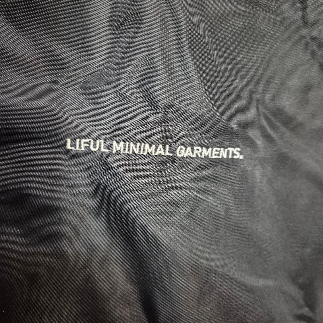 LIFUL 미니멀 가먼츠 블랙 봄버 자켓 상품이미지2