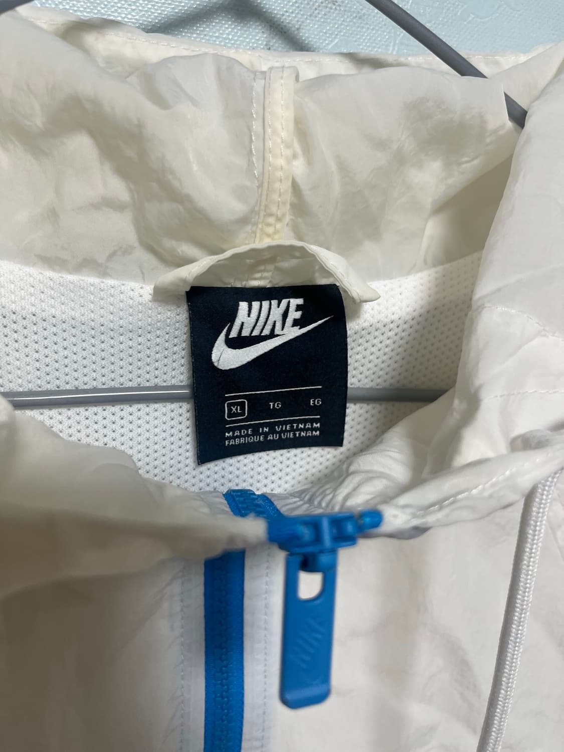 나이키 헤리티지 스펠아웃로고 후드 바람막이 상품이미지3