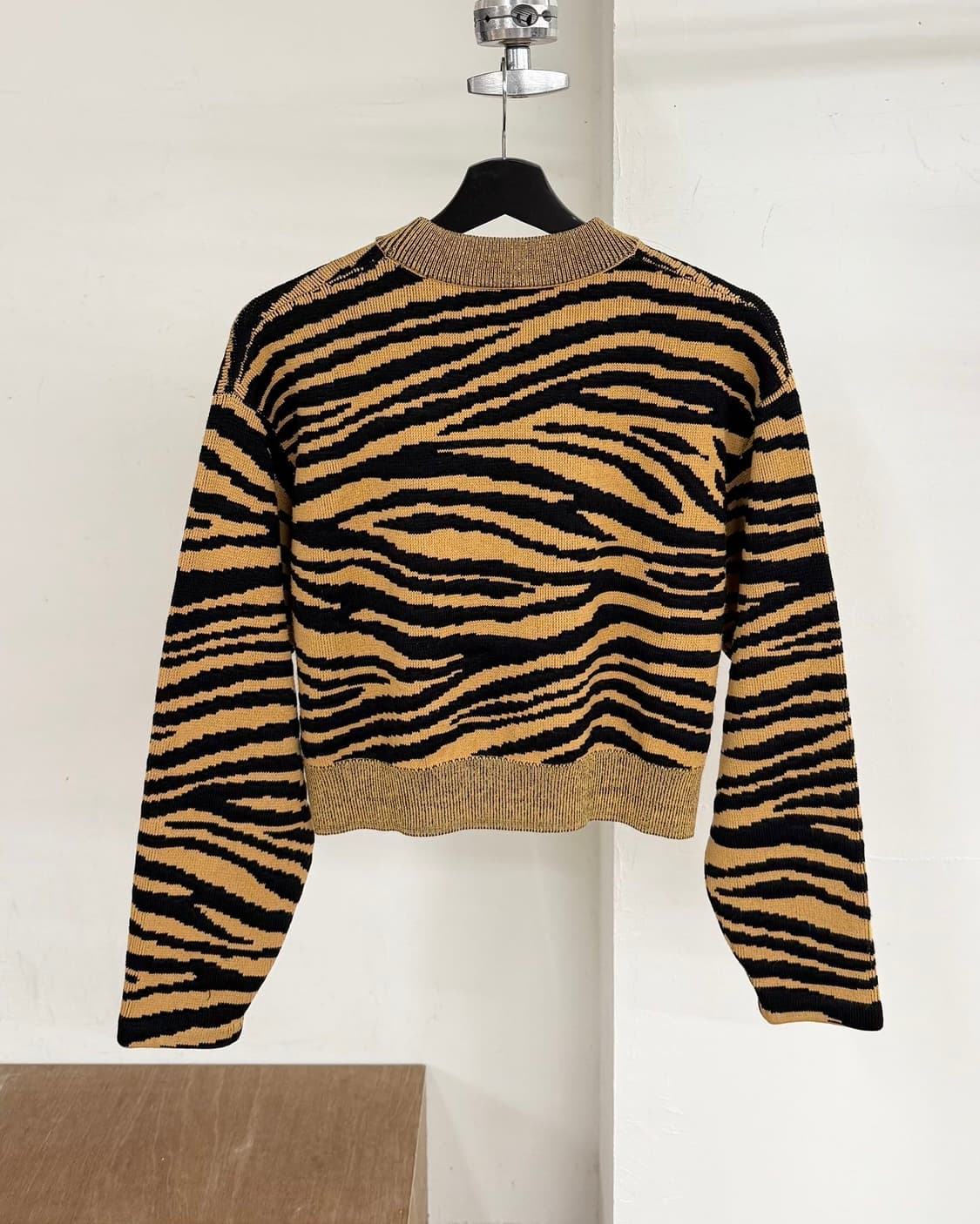 프로엔자 슐러 브라운 타이거 크롭 니트 상품이미지6