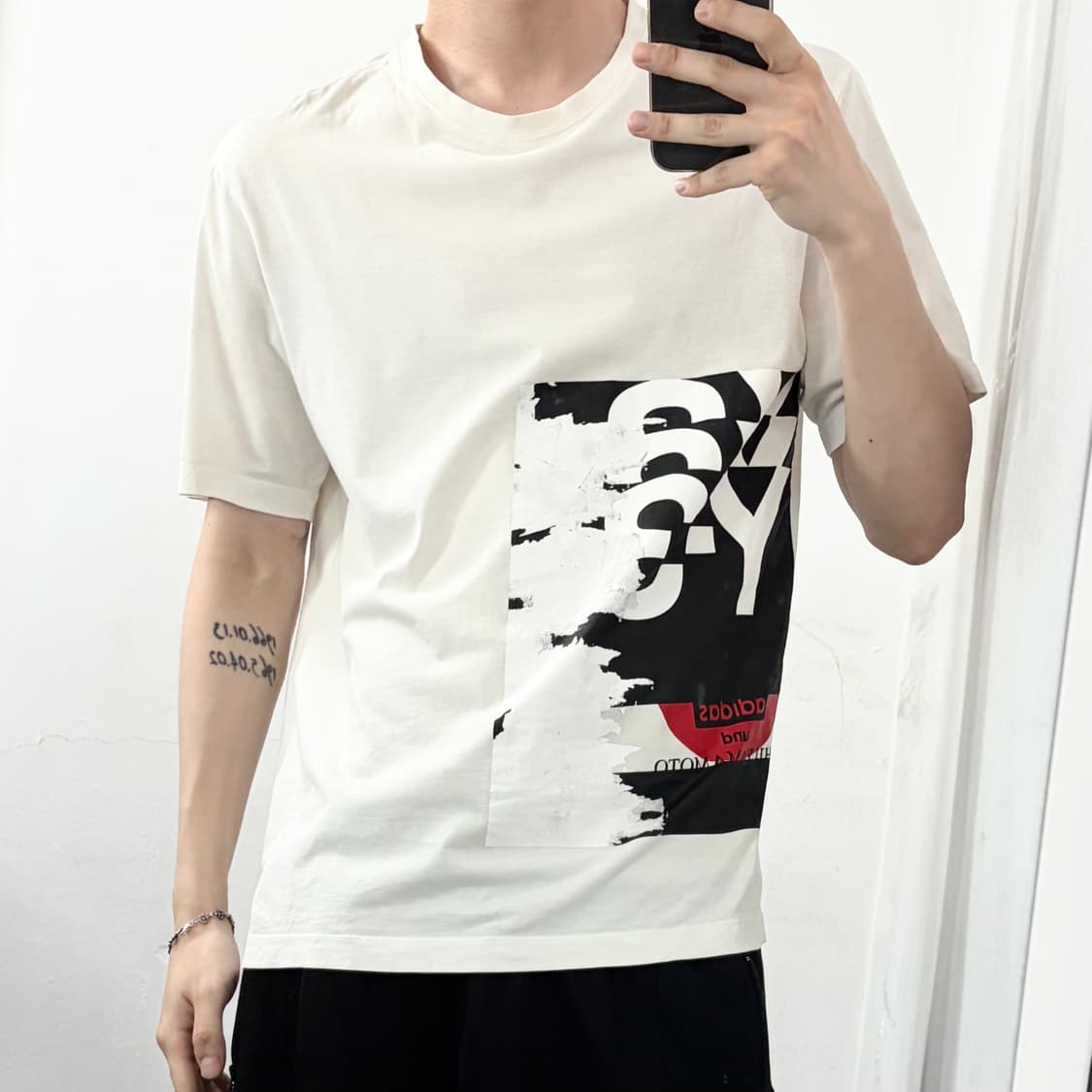 Y-3 요지 야마모토 반팔 티셔츠 상품이미지2