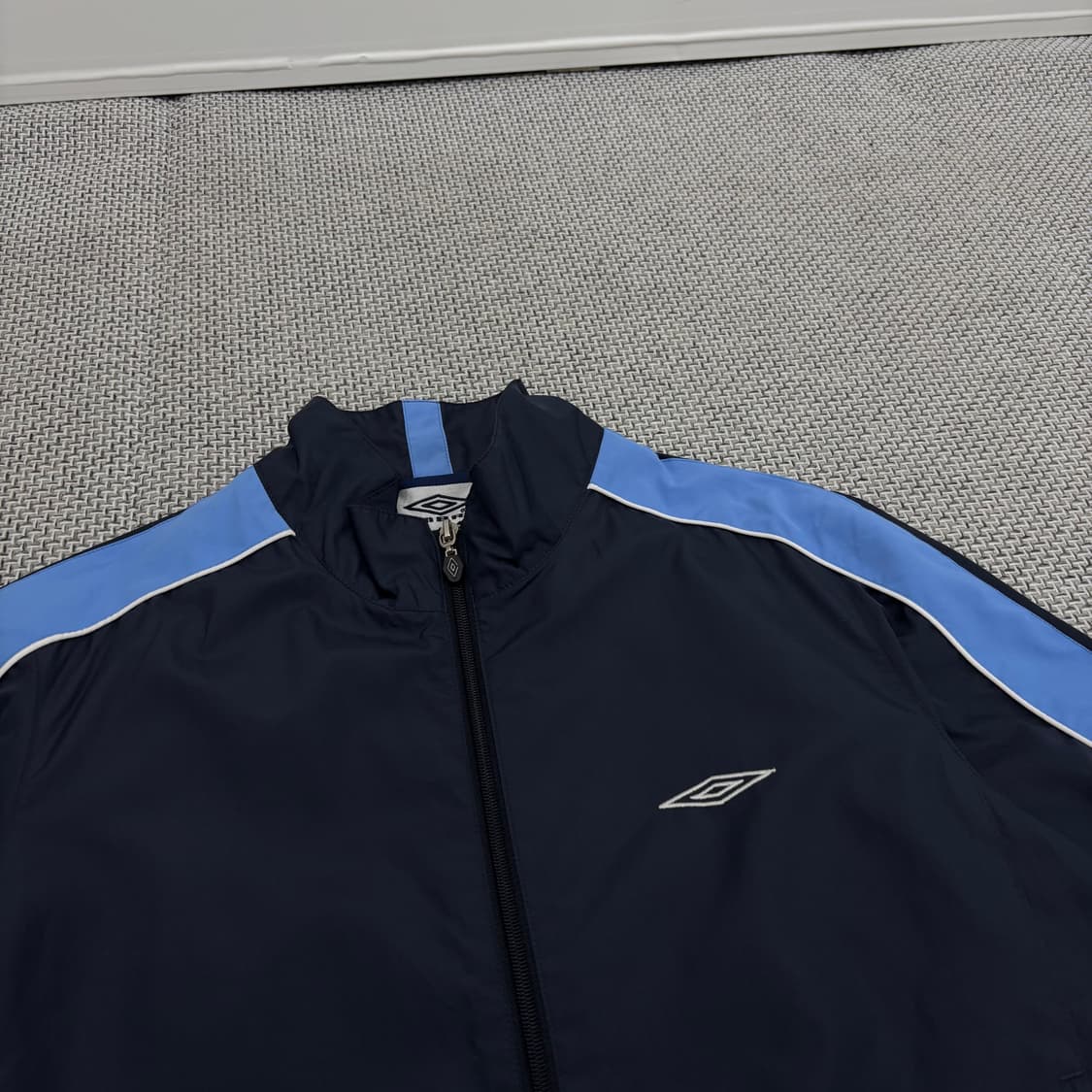 Umbro 잉글랜드 여성 바람막이 상품이미지3