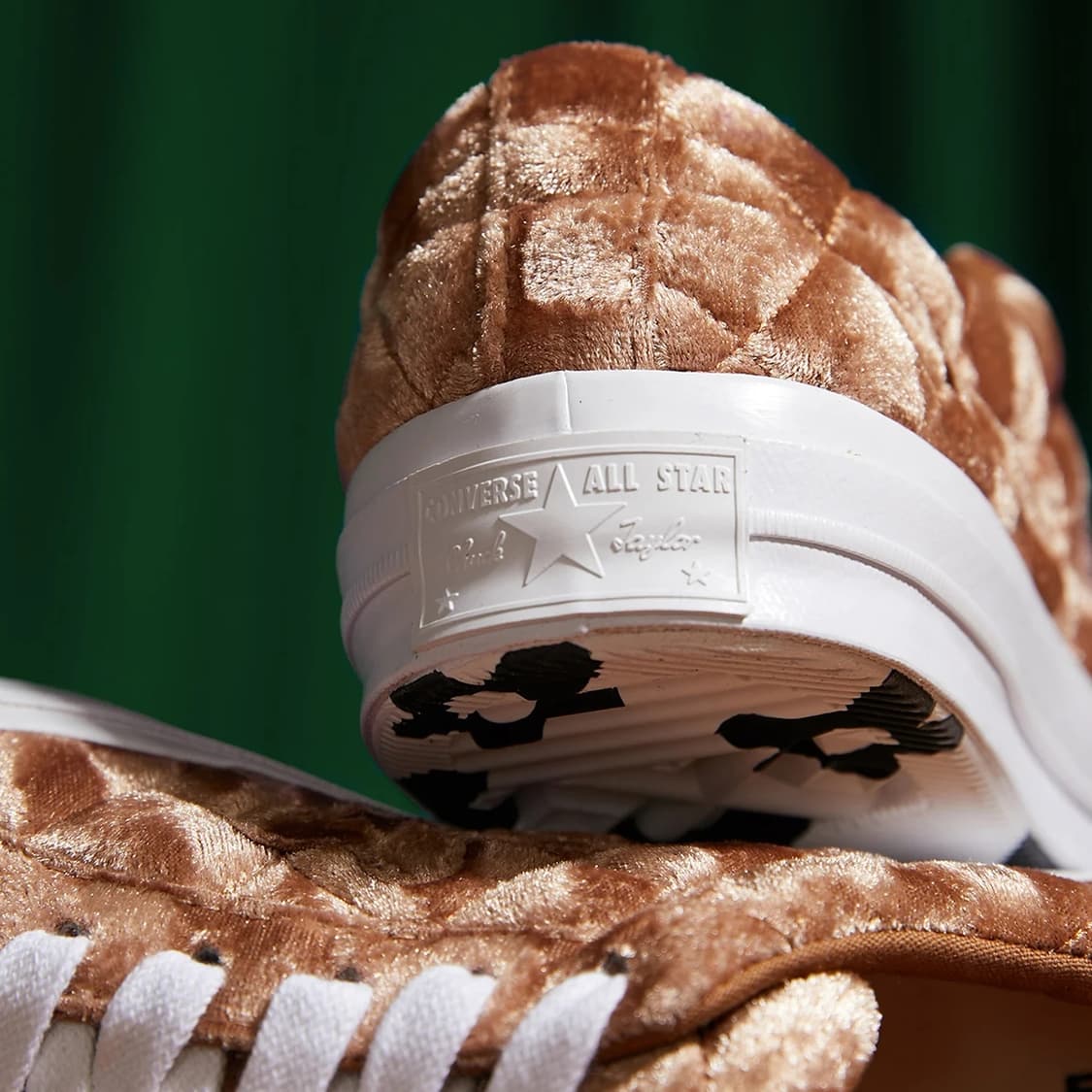 컨버스 X 골프 르 플레르* 퀼티드 벨벳 원스타 브라운 슈가 한정판 상품이미지4