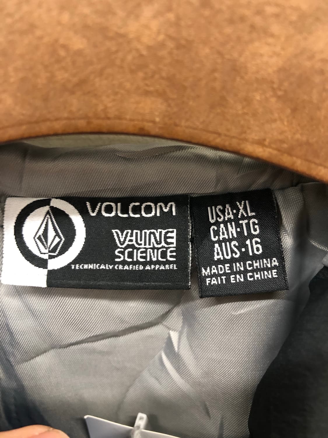 volcom 바람막이 상품이미지3