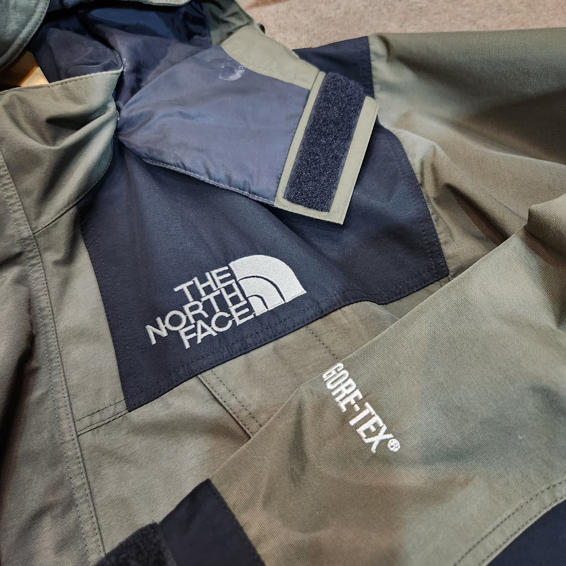 노스페이스 재팬 고어텍스 마운틴 파카 자켓 M 100~105 올리브 상품이미지2