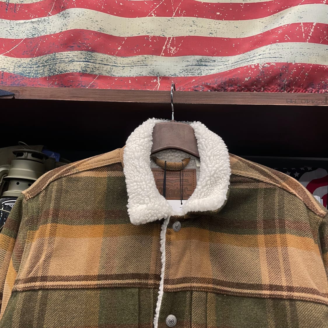 리바이스 프리미엄 체크 쉐르파 데님 트러커 자켓 상품이미지3