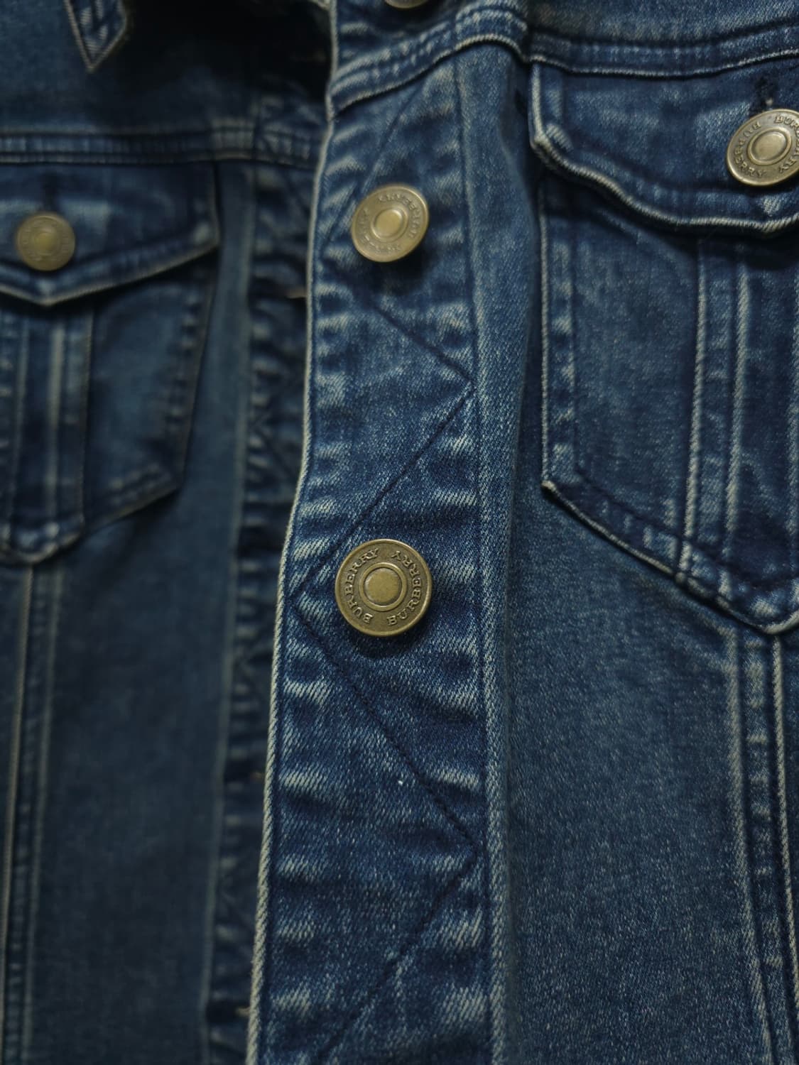 버버리브릿 데님트러커 청자켓 (여성55) 상품이미지5