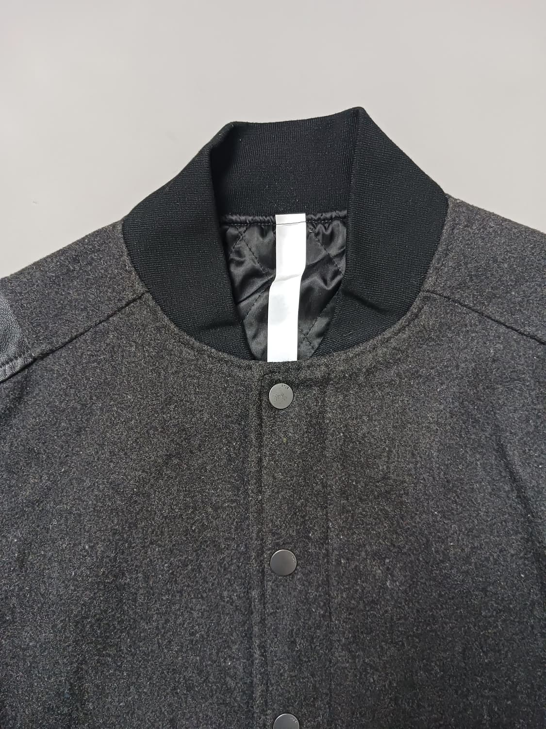 [L] 와이플러스세븐 pss9 Arise 스타디움 자켓 그레이 상품이미지2