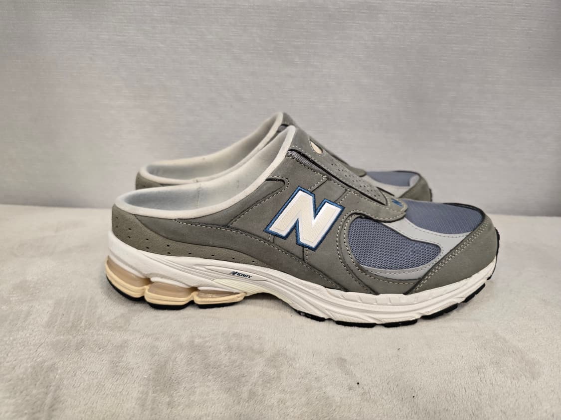 뉴발란스 2002R 뮬 레인클라우드 슬리퍼 회색 270 상품이미지3