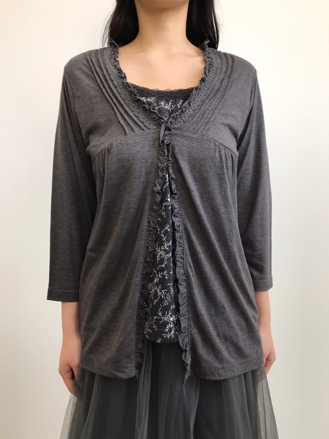 Jpn Grey Ruffle Trim Layered Top 상품이미지2