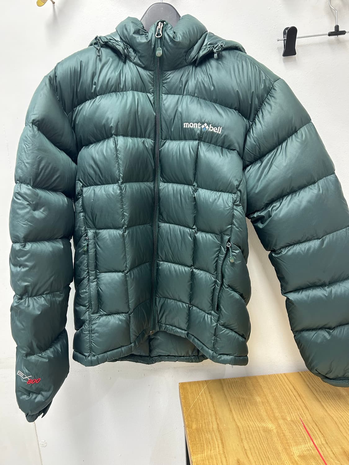 몽벨800 패딩 L size 상품이미지2